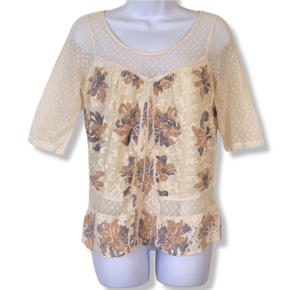 Anthropologie Meadow Rue Anja Top Floral Cream Pretty Lace Neckline size 8